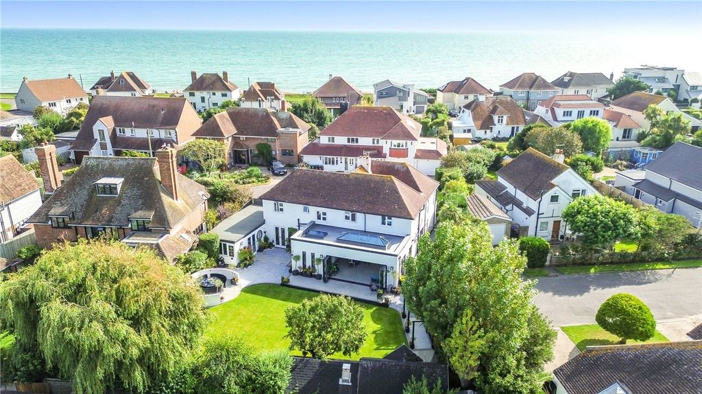 5 bed detached house for saleWest Close, Felpham PO22