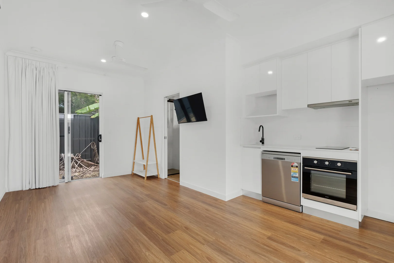 Additional image 18 of 40 Rudder Street, Clifton Beach QLD 4879