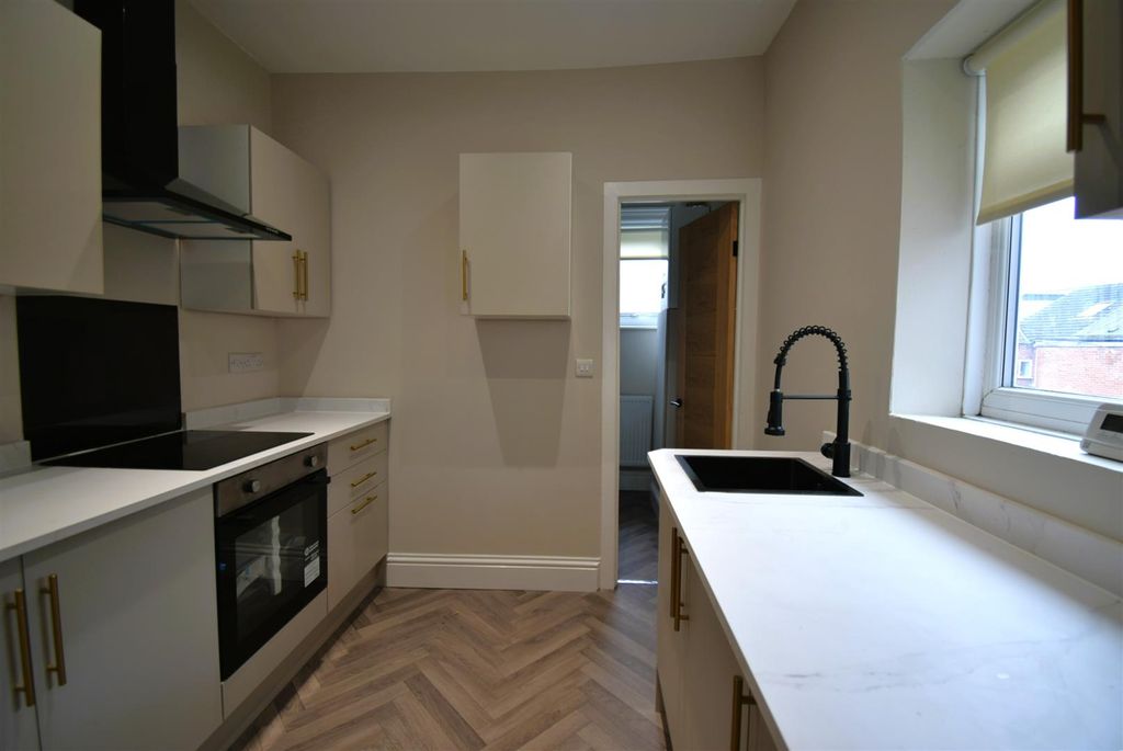 Additional image 7 of 2 bed flat for saleBelle Vue Crescent, South Shields NE33