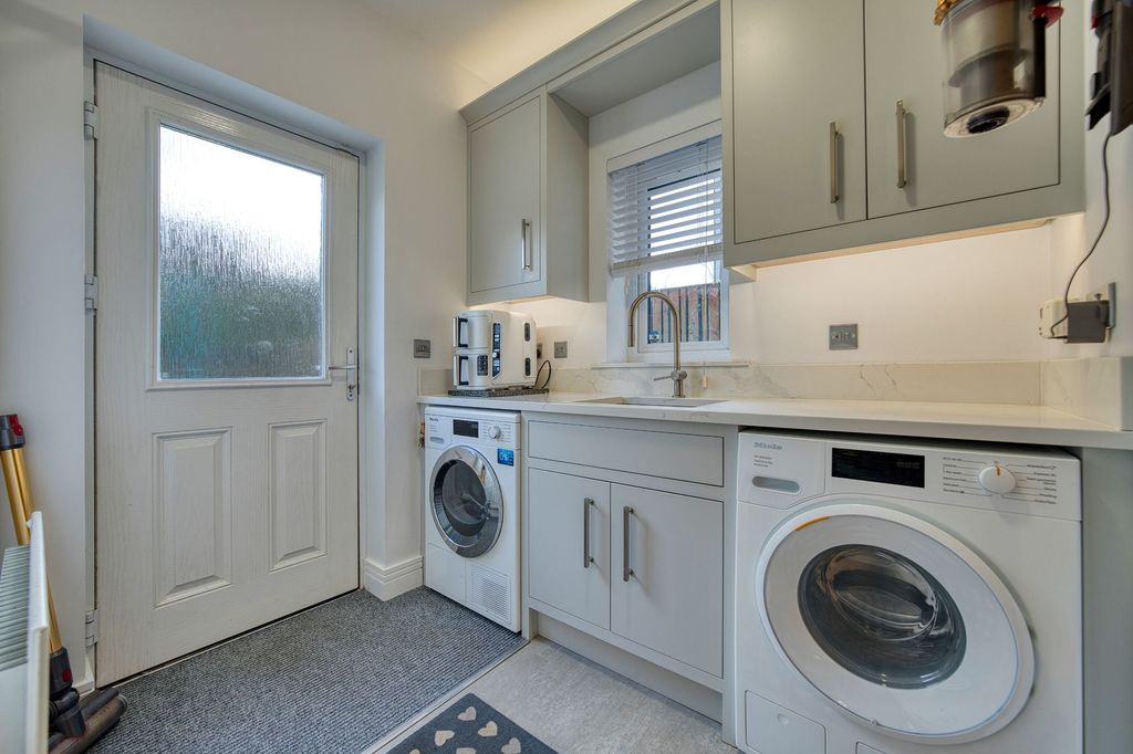 Additional image 18 of 6 bed detached house for saleWellshaw View, Hamilton ML3