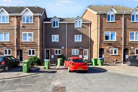 Berkeley Close, Southampton, Hampshire SO15