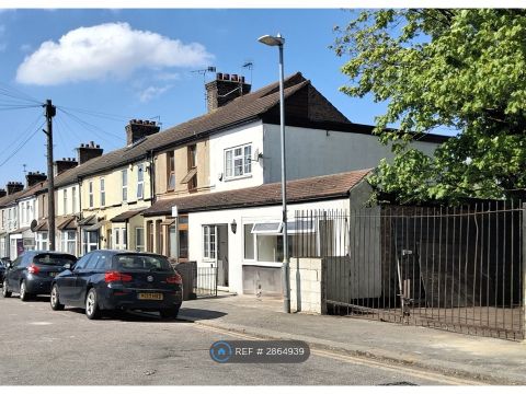 Surrey Road, Barking IG11