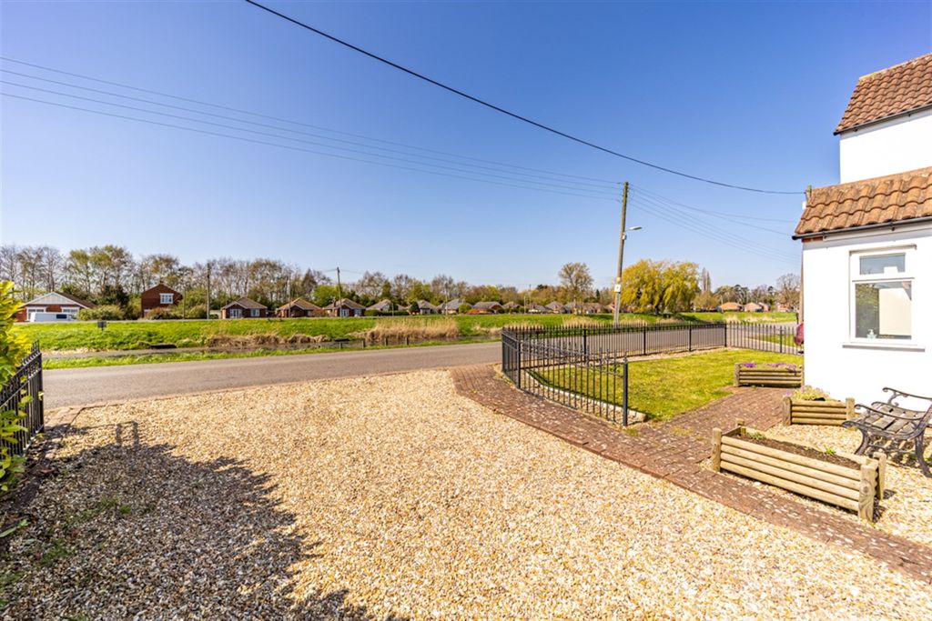 Additional image 22 of 4 bed detached house for saleWilloughby Road PE21