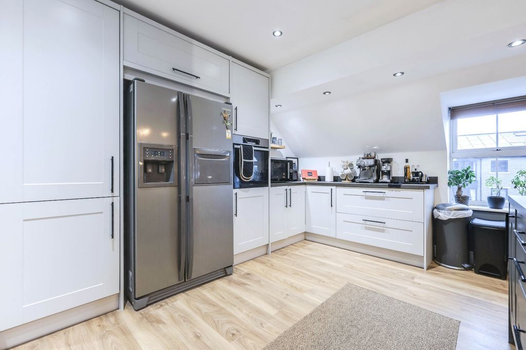 Additional image 7 of 3 bed flat for saleWaters Walk, Apperley Bridge, Bradford, West Yorkshire BD10