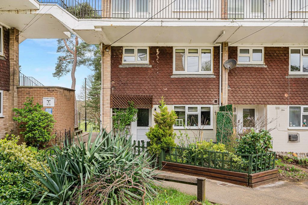 2 bed maisonette for saleKildare Close, Bordon, Hampshire GU35