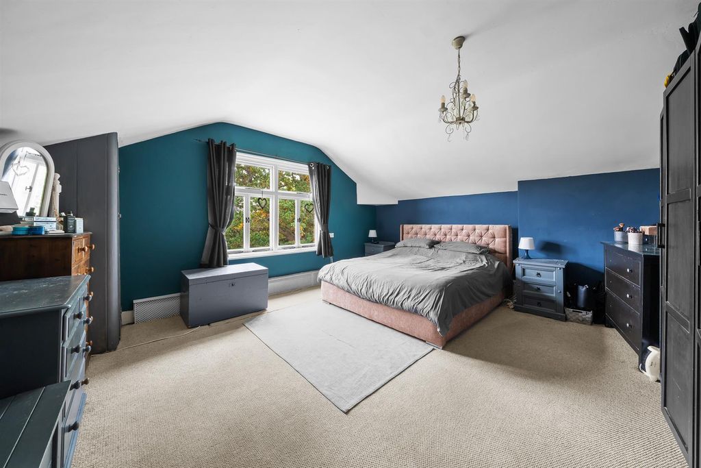 Additional image 7 of 3 bed flat for saleShortlands Road, Shortlands BR2