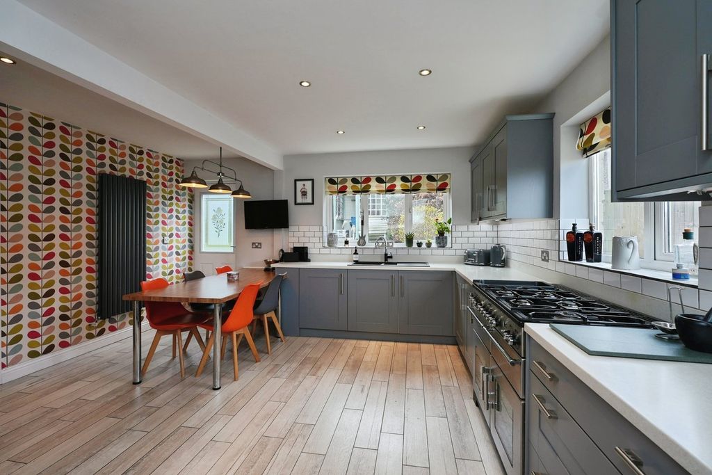 Additional image 6 of 4 bed detached house for saleField Lane, Brighouse HD6