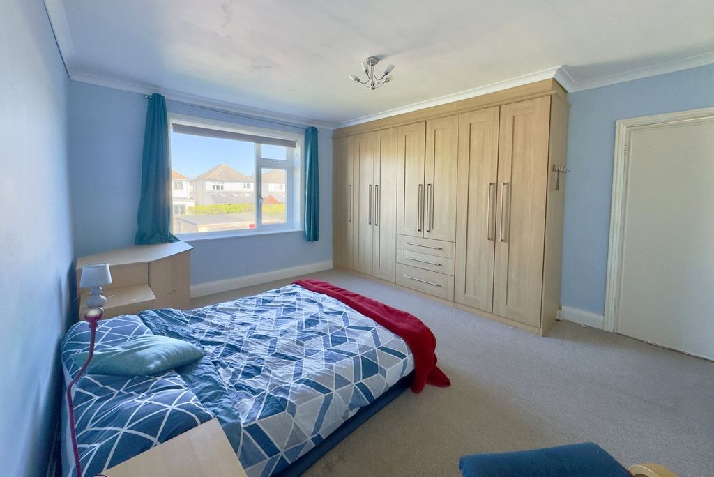 Additional image 14 of 2 bed flat for saleStrouden Avenue, Queens Park, Bournemouth BH8