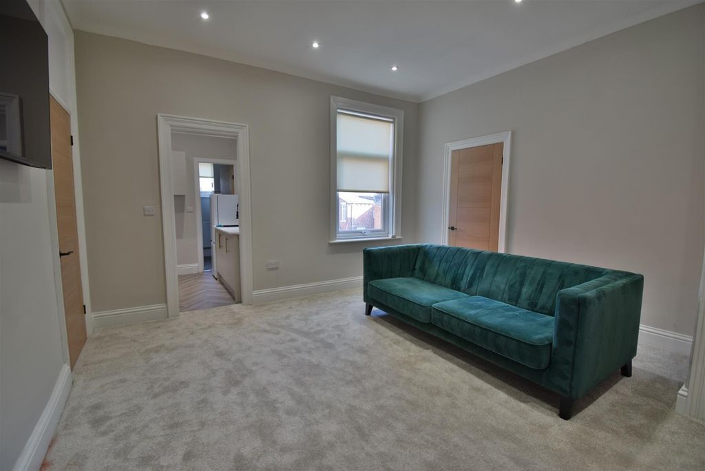 Additional image 5 of 2 bed flat for saleBelle Vue Crescent, South Shields NE33