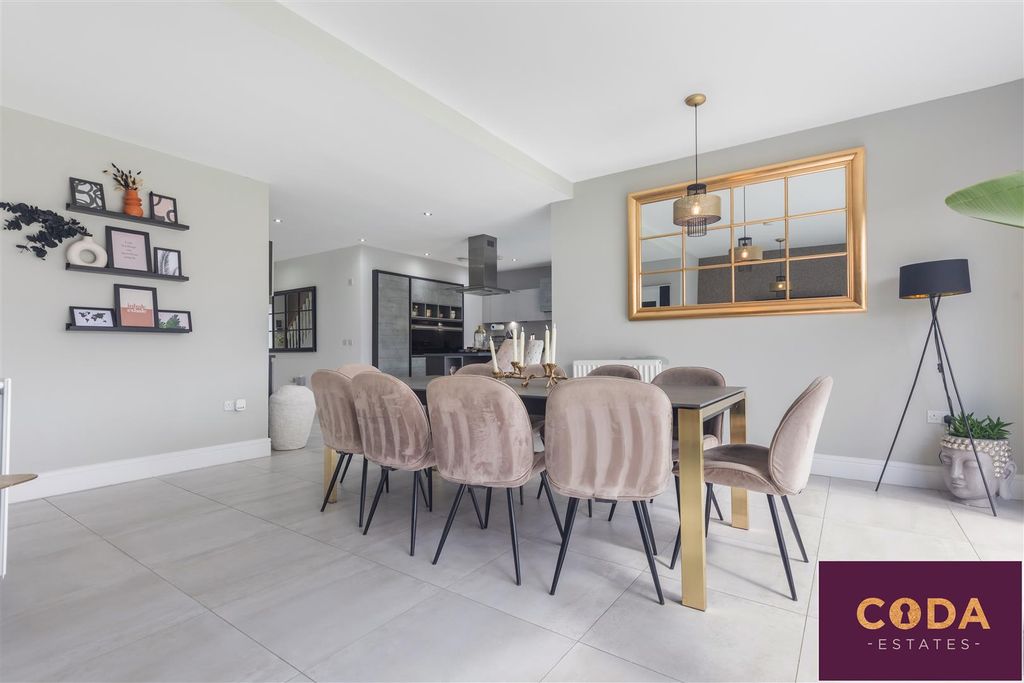 Additional image 17 of 5 bed detached house for saleNairn Drive, Bishopton PA7