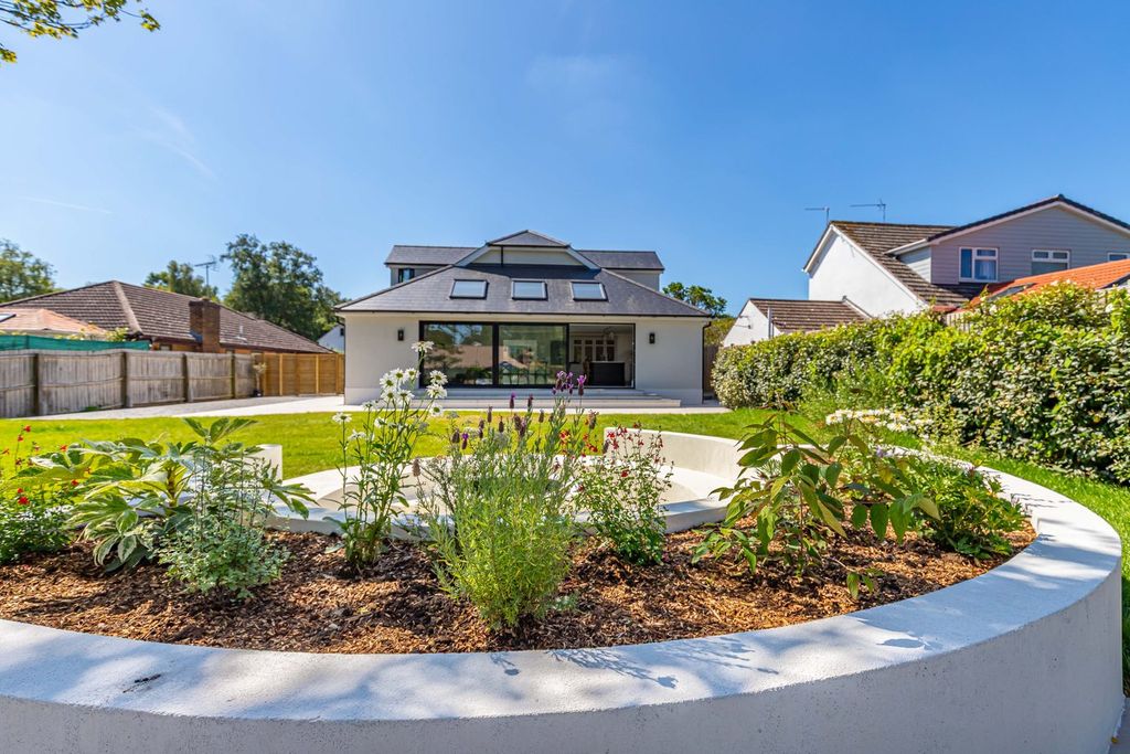 5 bed detached house for saleBeacon Road, Broadstone BH18