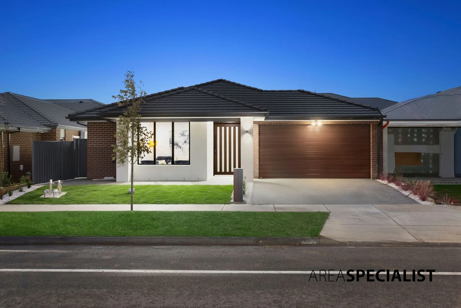 12 Mettle Street, Clyde North VIC 3978