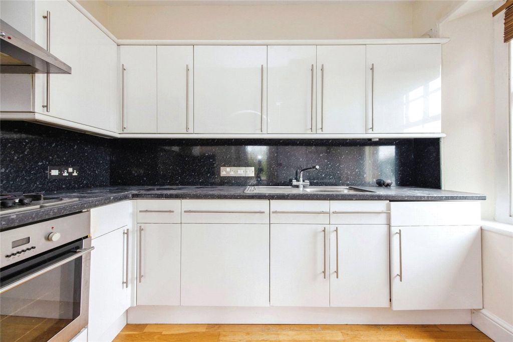 Additional image 15 of 1 bed flat for saleCastle Street, Bodmin, Cornwall PL31