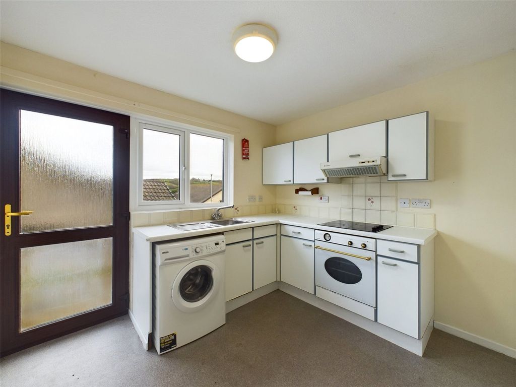 2 bed bungalow for saleTrefleur Close, Boscastle, Cornwall PL35 photo 2