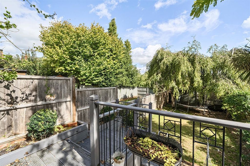 Additional image 13 of 3 bed semi-detached house for saleCollege Road, Maidenhead SL6