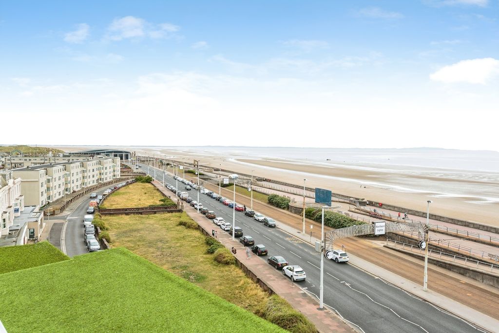Additional image 25 of 2 bed flat for saleNew South Promenade, Blackpool, Lancashire FY4