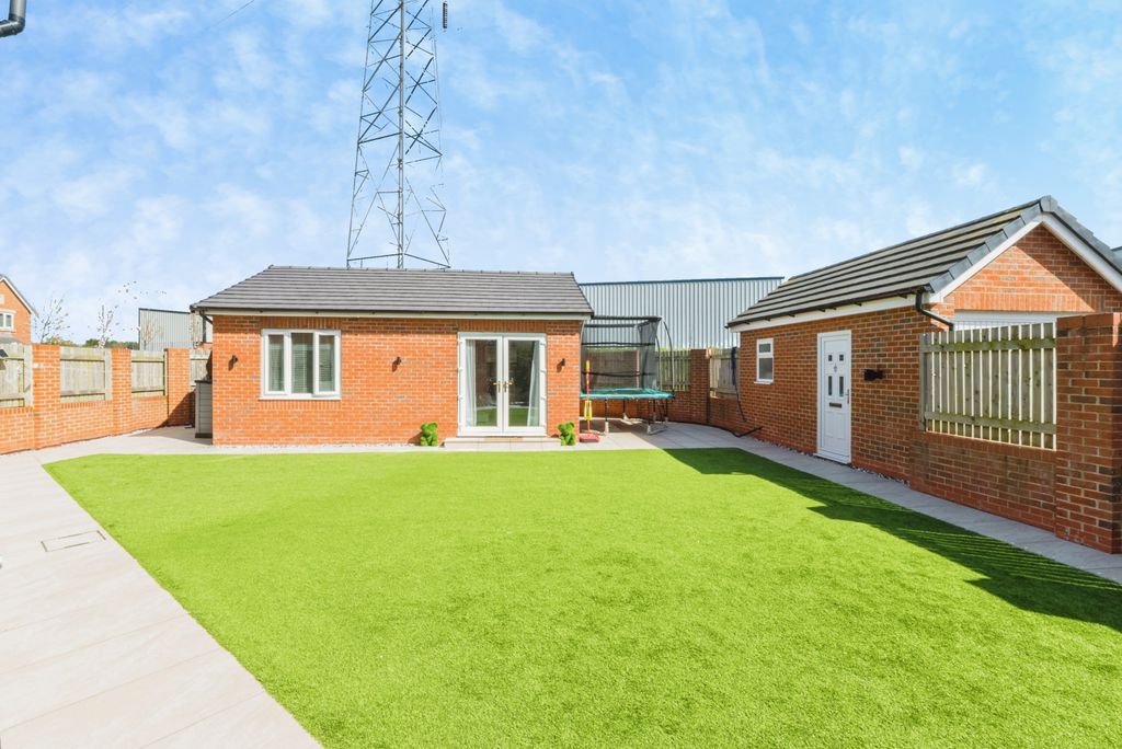 Additional image 14 of 5 bed detached house for saleJackson Avenue, Blackpool FY4