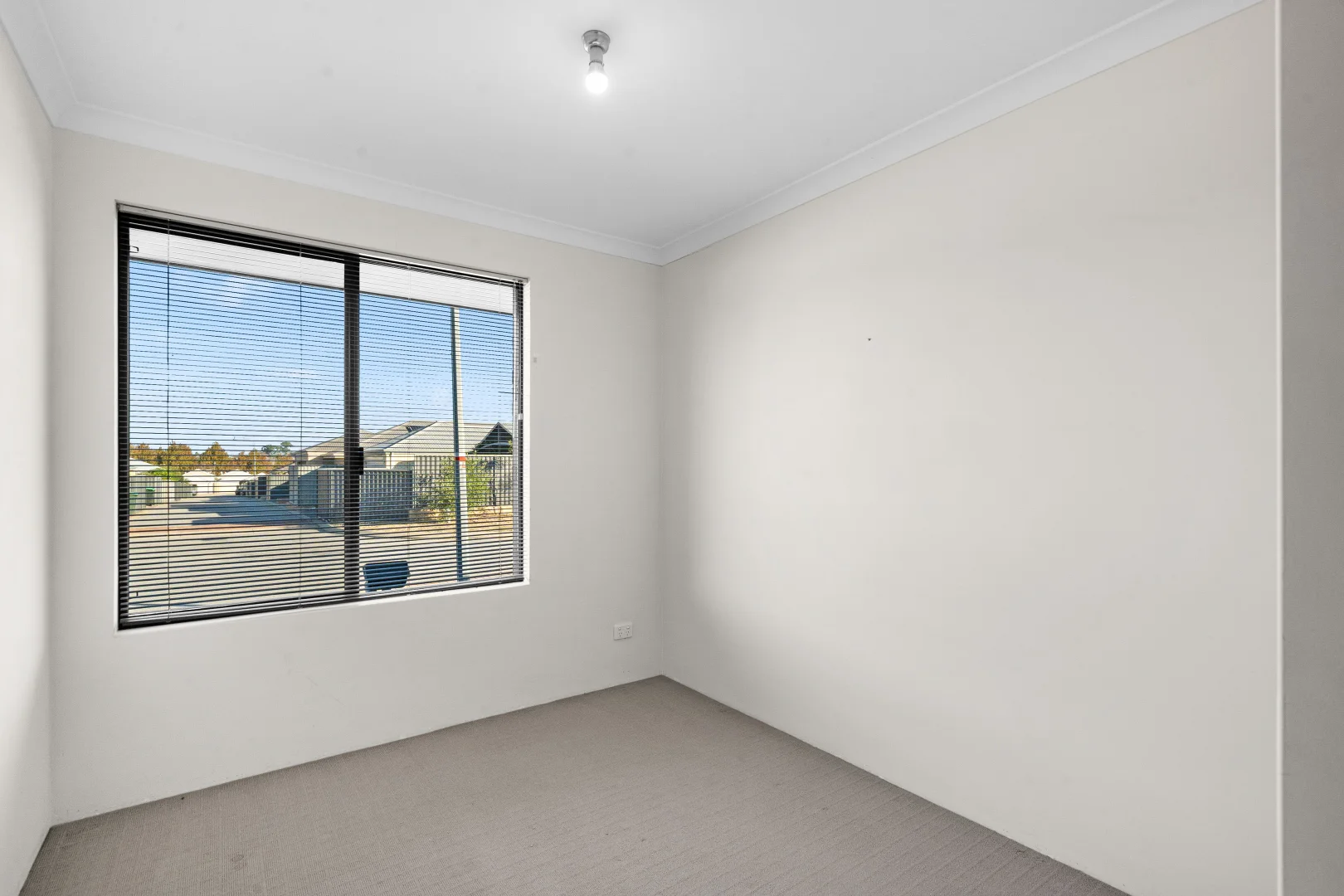 Additional image 14 of 1/7 Pyrenees Parkway, Baldivis WA 6171
