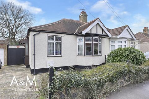 Clinton Crescent, Hainault IG6