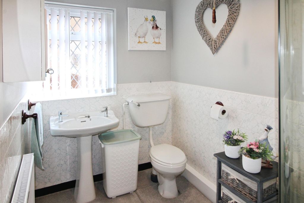 Additional image 11 of 3 bed detached bungalow for saleColton Street, Brigg DN20