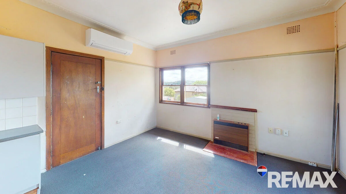 18 Robert Street, Junee NSW 2663 photo 3