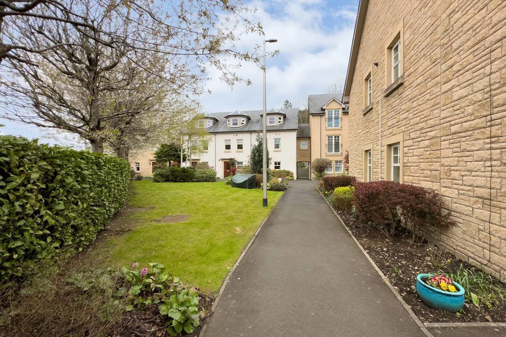 Additional image 17 of 2 bed flat for sale5 Provost Kirkpatrick Court, Peebles EH45