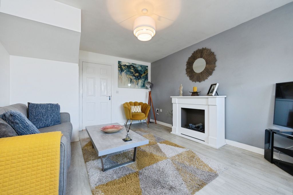 3 bed town house for saleDerwent Water Drive, Blaydon-On-Tyne NE21