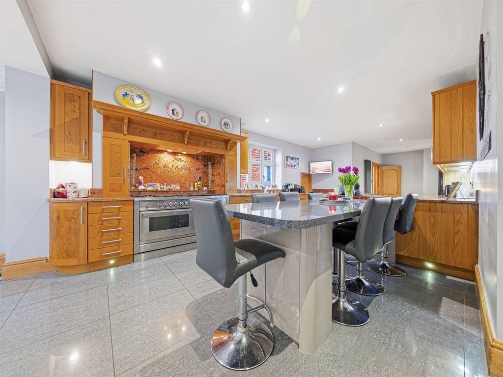 Additional image 14 of 6 bed detached house for saleCliff Promenade, Broadstairs CT10