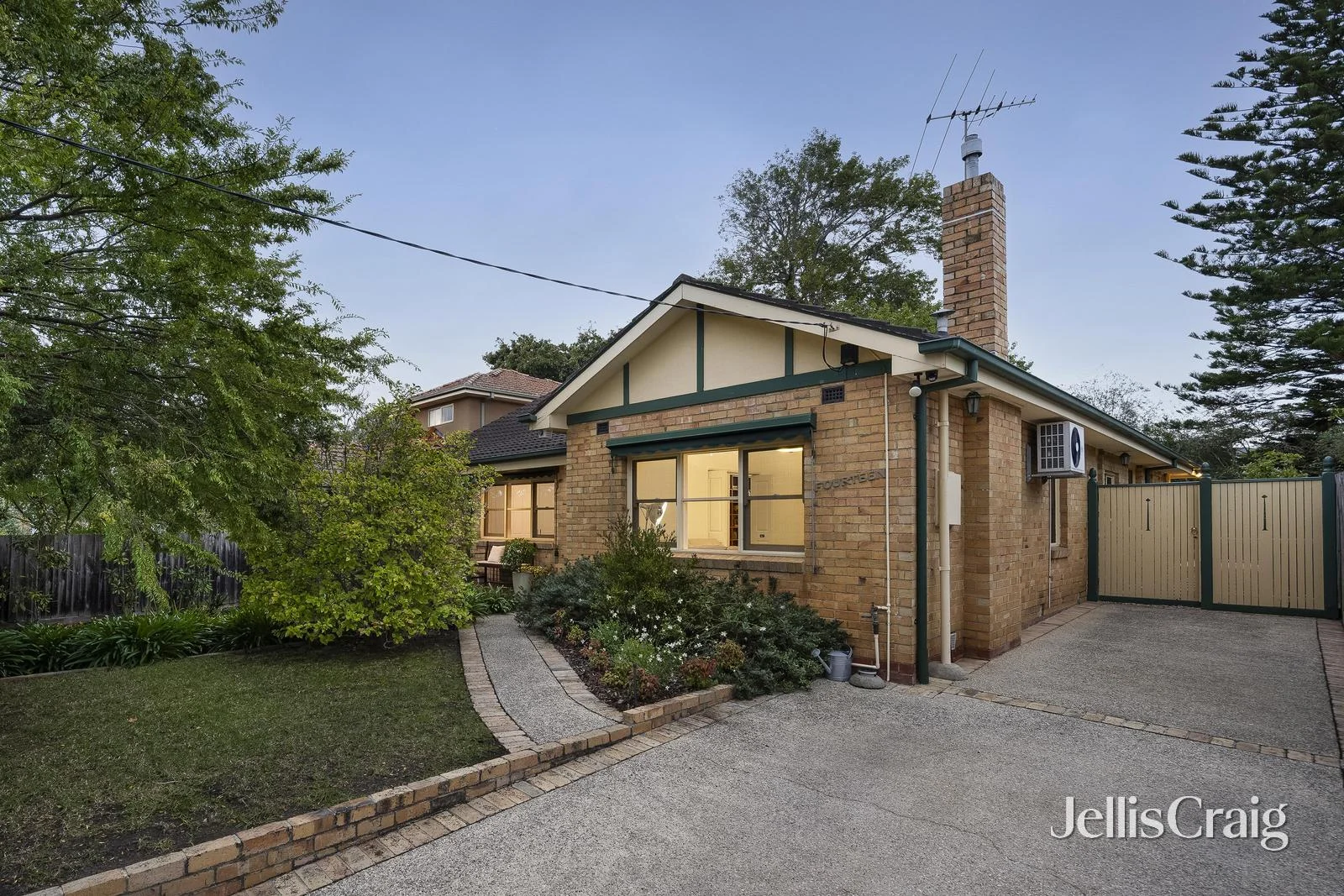 14 Adams Street, Murrumbeena VIC 3163
