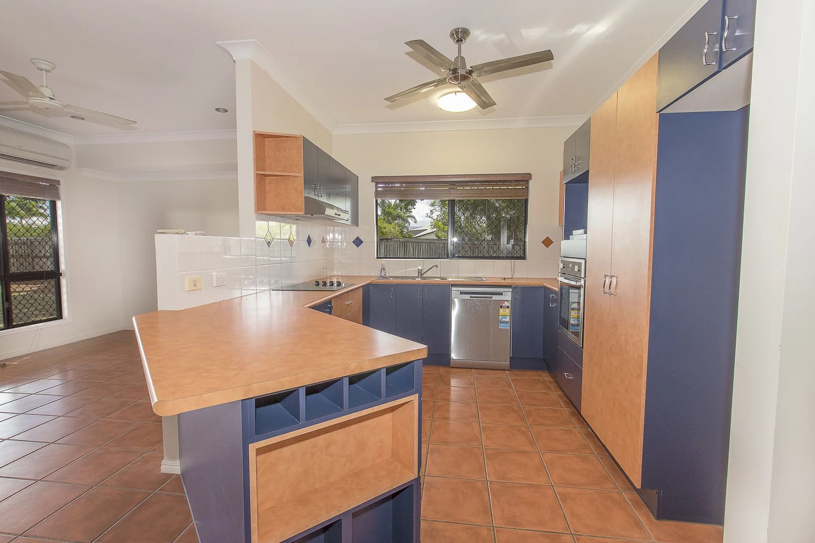 Additional image 3 of 27 Woodlake Avenue, Kirwan QLD 4817