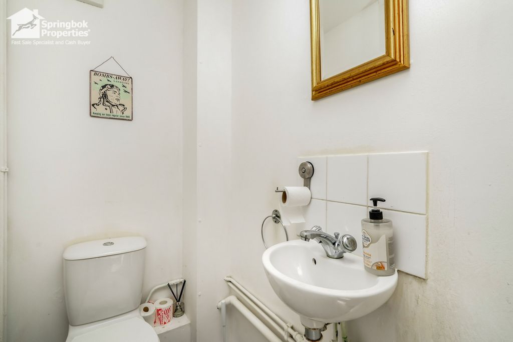 Additional image 11 of 4 bed detached house for saleTudor Way, Brackley, Northamptonshire NN13