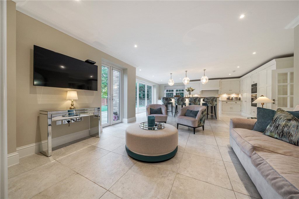 Additional image 11 of 6 bed detached house for salePlaistow Lane, Bromley BR1