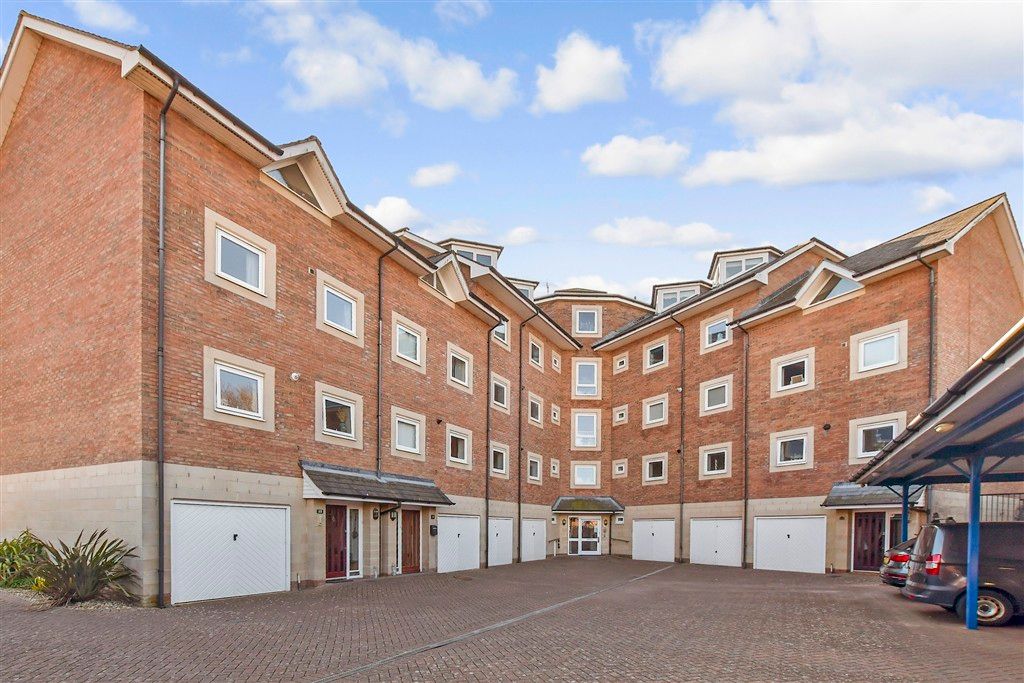 Additional image 12 of 2 bed flat for saleKings Parade, Bognor Regis, West Sussex PO21