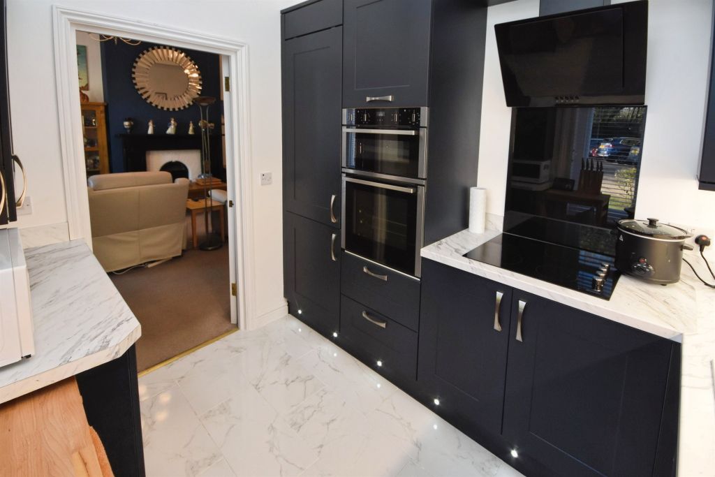 Additional image 11 of 2 bed flat for saleMonken Hadley, Braintree CM7