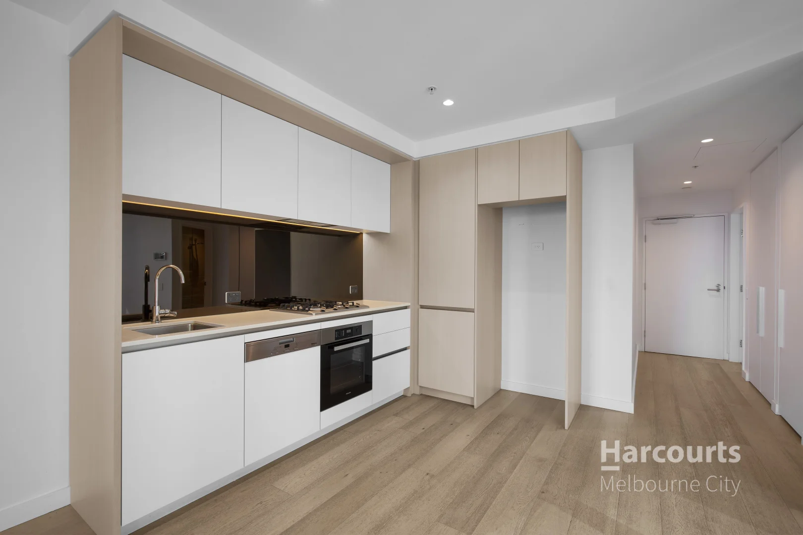 Additional image 5 of 1901/628 Flinders Street, Melbourne VIC 3000