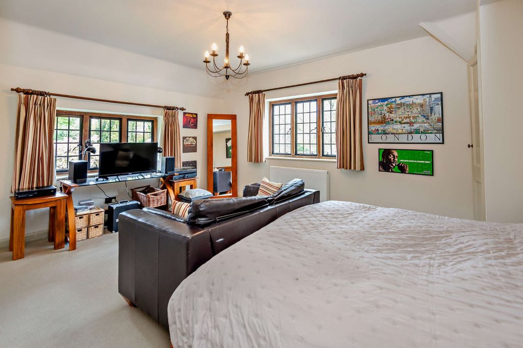Additional image 15 of 6 bed detached house for saleWinkfield Street, Maidens Green, Windsor, Berkshire SL4
