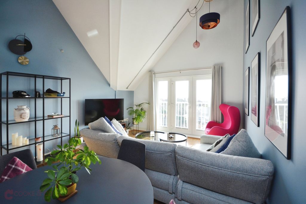 Additional image 14 of 3 bed flat for sale72 Dumpton Park Drive, Broadstairs, Kent CT10