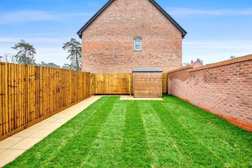 Additional image 6 of 5 bed semi-detached house for saleOxney Quarter, Bolley Avenue GU35