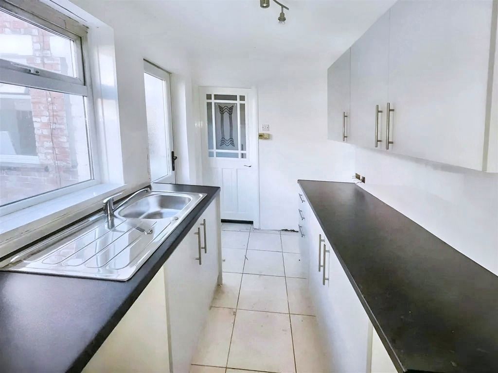 Additional image 4 of 2 bed flat for saleRichmond Road, South Shields NE34