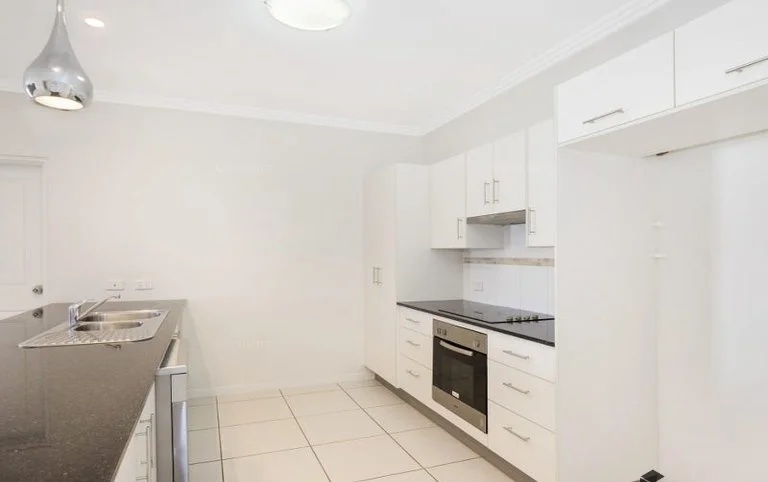 Additional image 2 of 8 Rattray Street, Bushland Beach QLD 4818