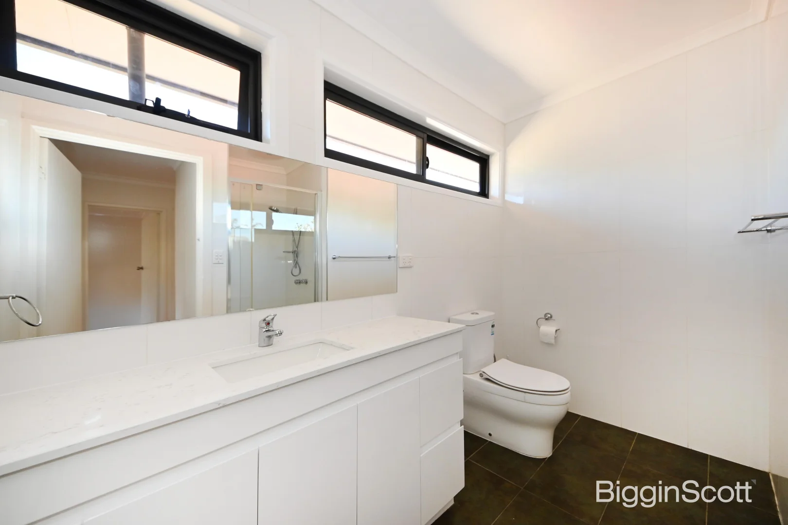 Additional image 9 of 38 Middleborough Road, Burwood East VIC 3151