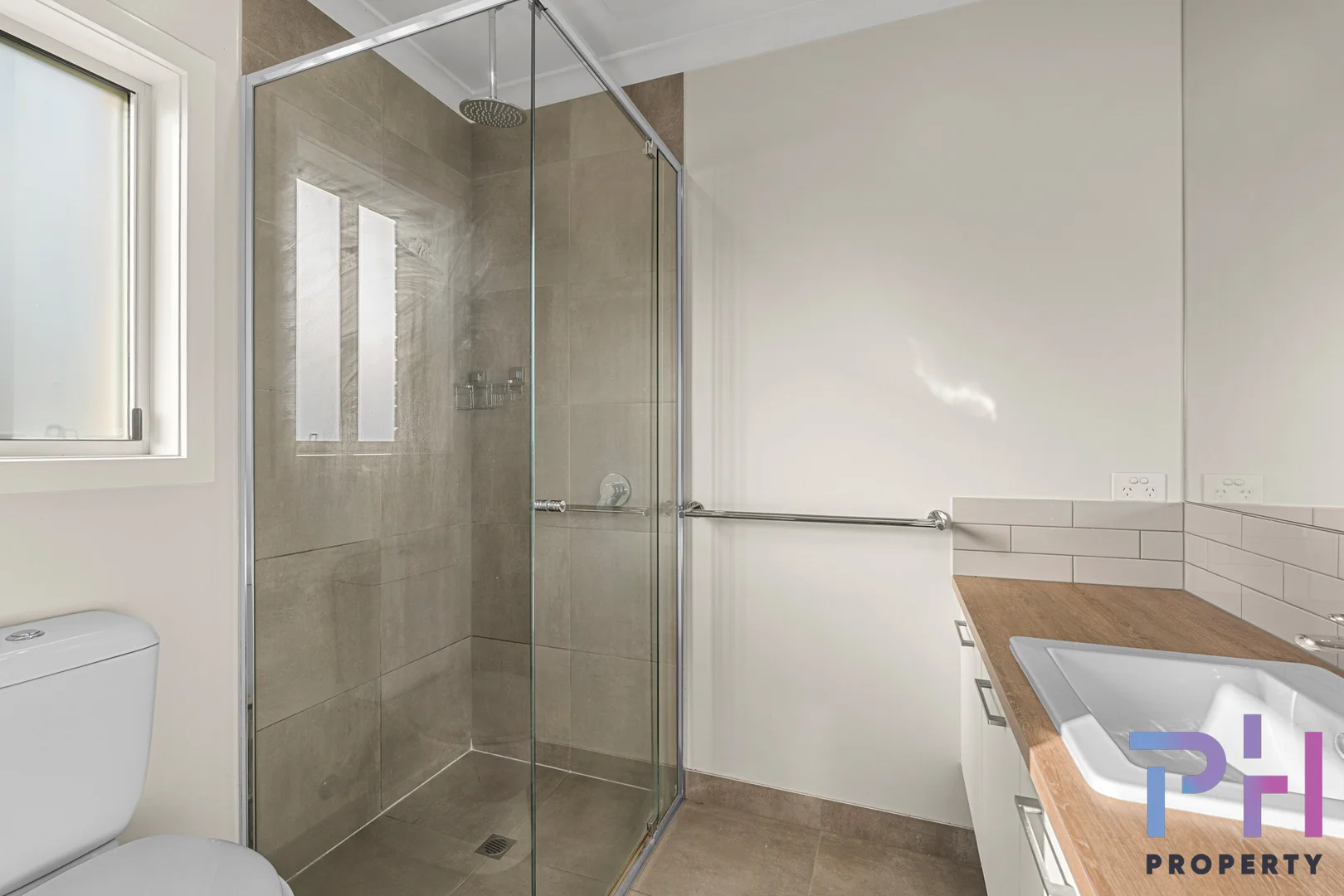Additional image 6 of 2/8 Oakes Place, Golden Square VIC 3555