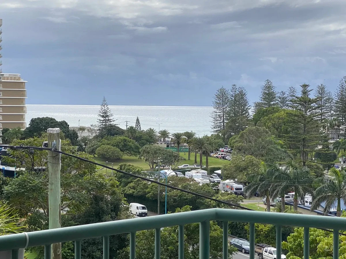 8/2 Brake Street, Burleigh Heads QLD 4220
