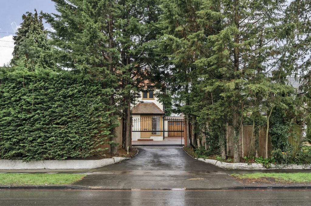 Additional image 20 of 5 bed detached house for saleCroydon Road, Keston, Kent BR2