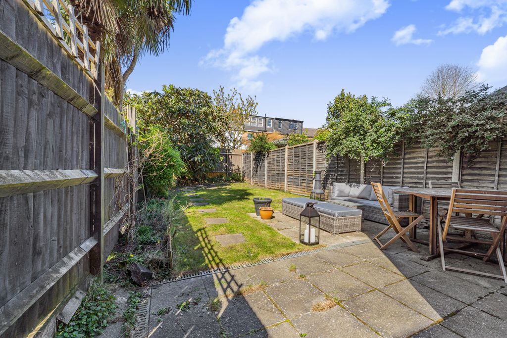Additional image 16 of 4 bed terraced house for saleWhitestile Road, Brentford TW8