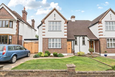 Highfield Drive, West Wickham, Kent BR4