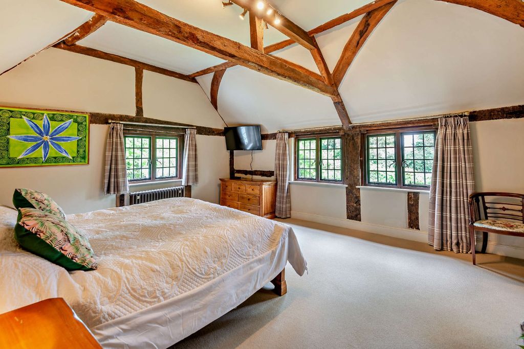 Additional image 4 of 6 bed detached house for saleWinkfield Street, Maidens Green, Windsor, Berkshire SL4