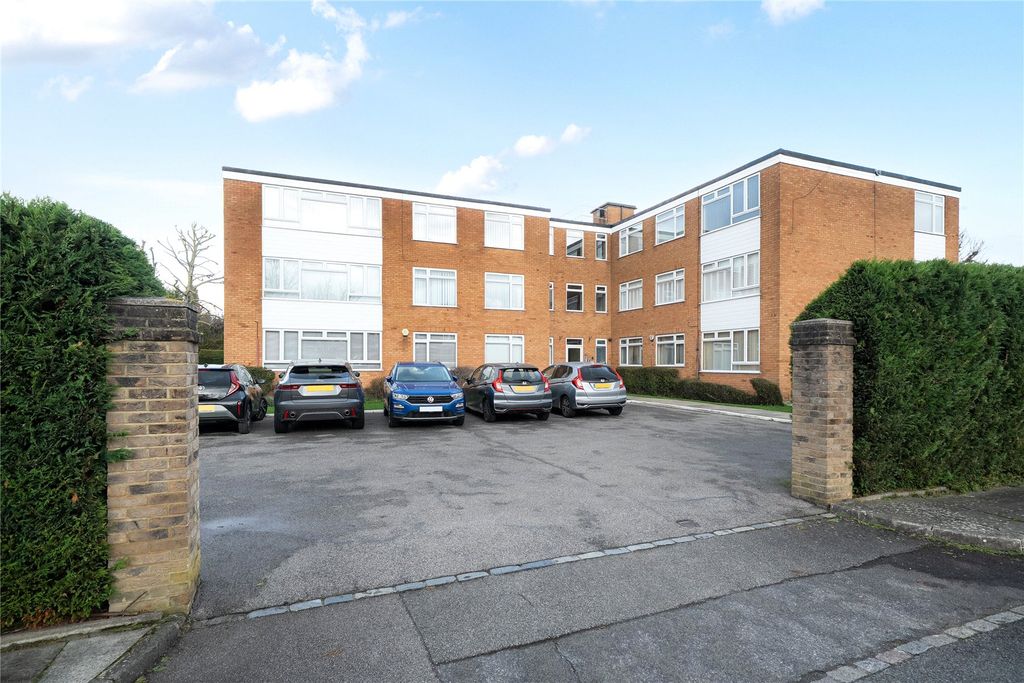 Additional image 10 of 3 bed flat for saleHawthorne Road, Bickley BR1