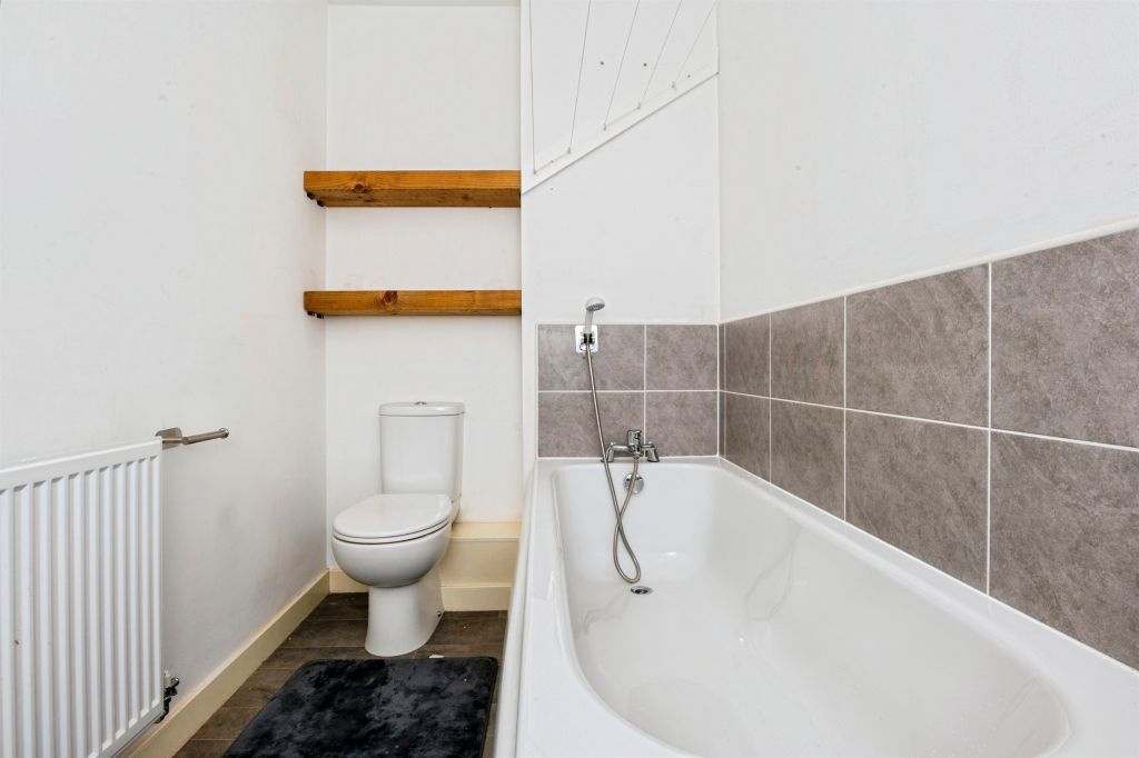 Additional image 16 of 2 bed flat for saleHill View Road, Malvern WR14
