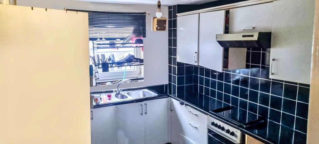 Additional image 2 of 3 bed flat for saleGlenhove Road, Cumbernauld, Glasgow G67